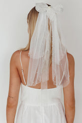 Bella Pearl & Glitter Star Veil White